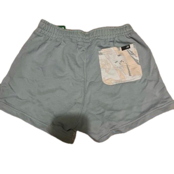 NWT PUMA MARBLE SHORTS - Picture 2 of 3